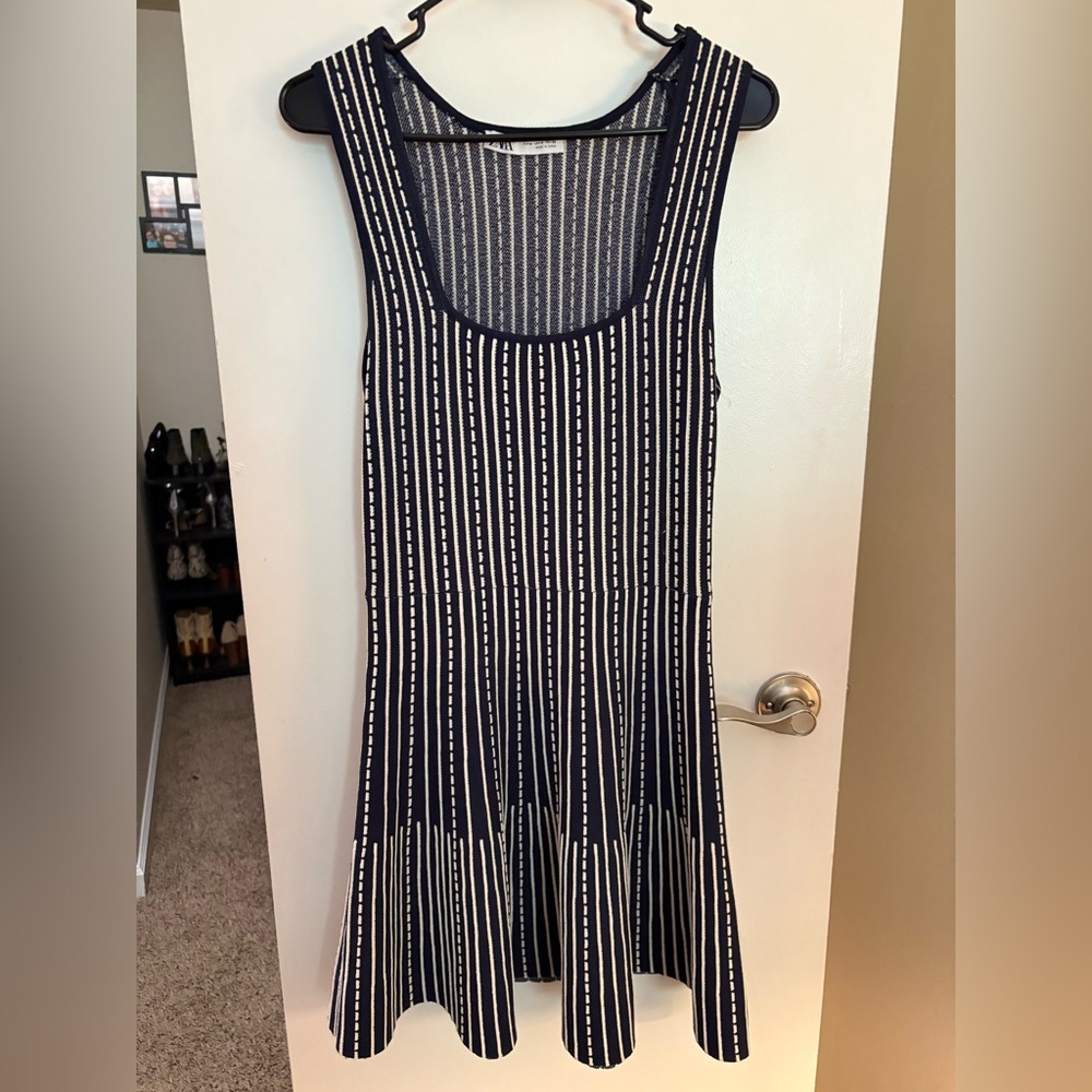 Zara Black and White Sheath Midi Dress